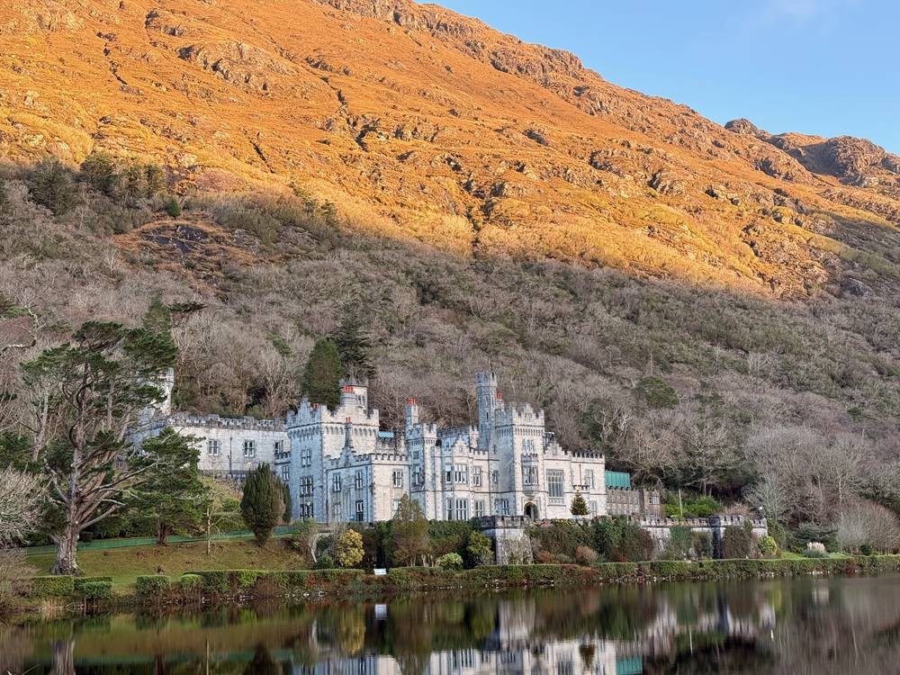 카일모어 수도원 (Kylemore Abbey)